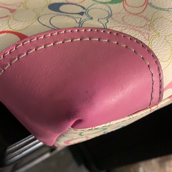 Pink and Cream Vintage Coach Bag - Picture 8 of 15